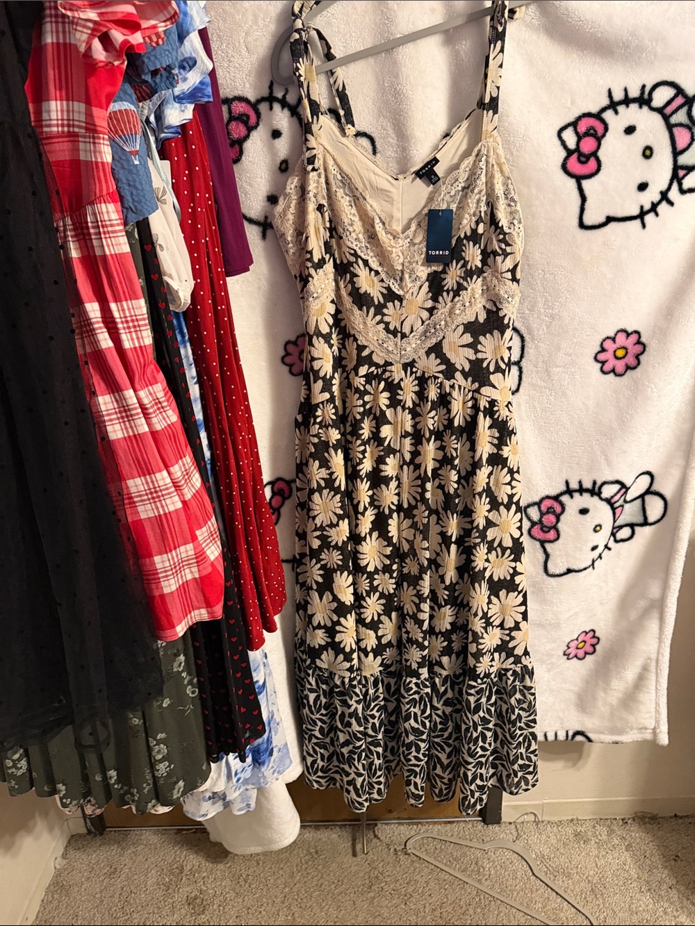 torrid Black & Cream Floral Lace-Trim Dress